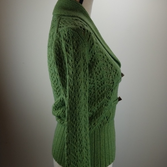 Old Navy Sweater. - Picture 5 of 7